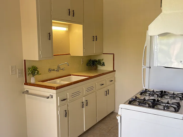 1316 Sylvan Blvd #20 — Photo 14