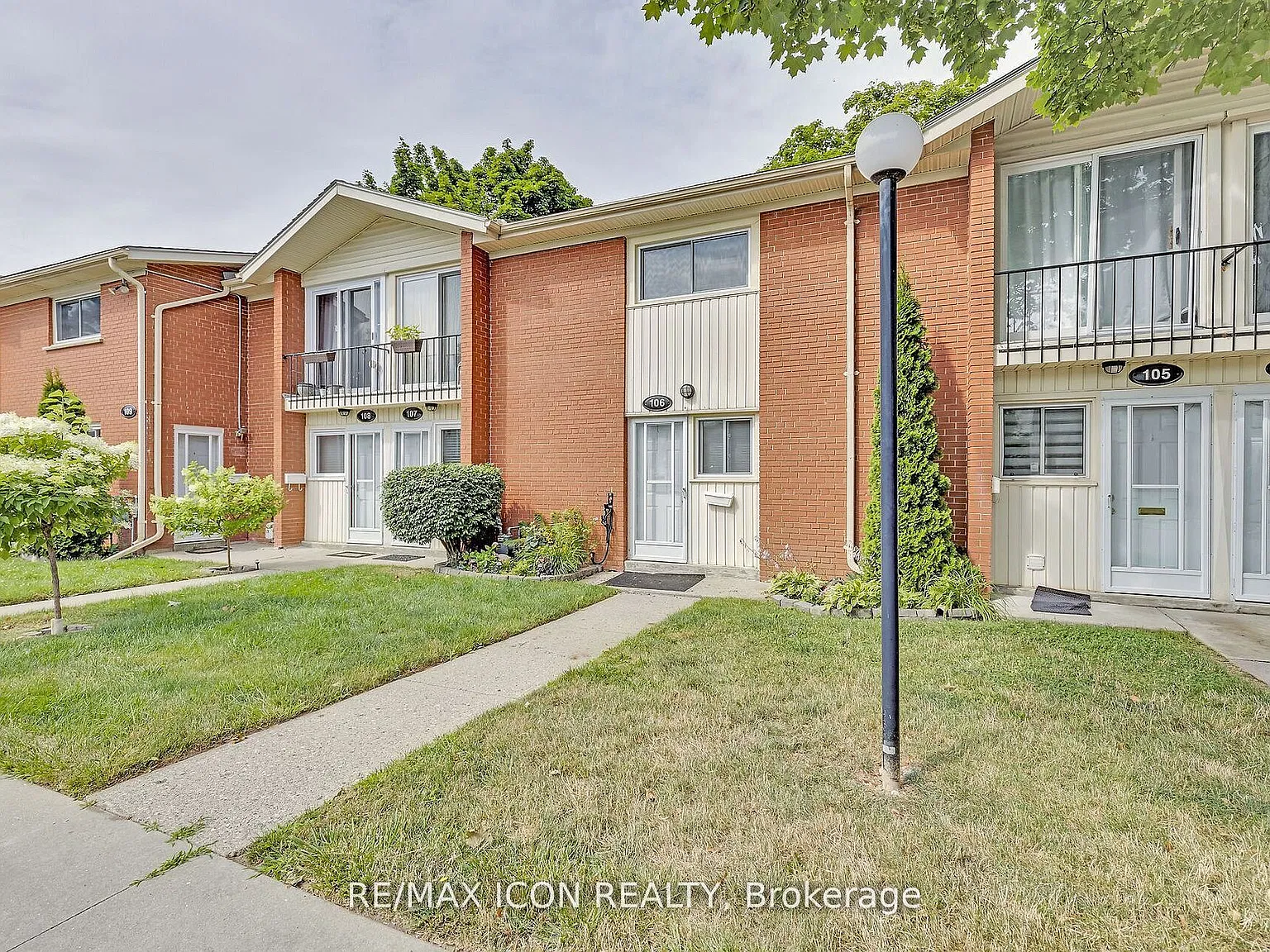2 bed, $1,650 — Photo 3