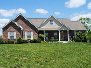 250 Lexington Trl, Dry Ridge, KY 41035