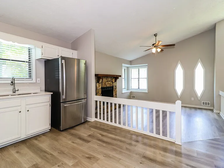 3684 Linwood Way — Photo 8