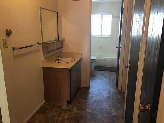 3rd image of 555 N 700th St E APT 1