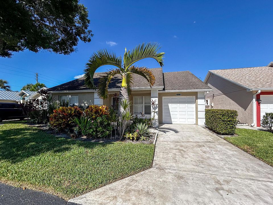 1st image of 312 NW Tuscany Lane