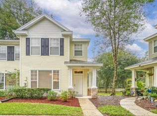 2241 Golden Oak Ln, Valrico, FL 33594