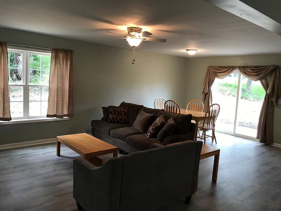 2nd image of 105 Birdseye View Dr