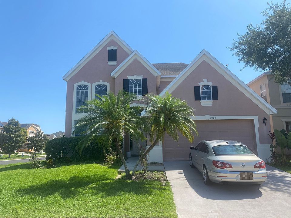 1st image of 1907 Cedar Arch Ln