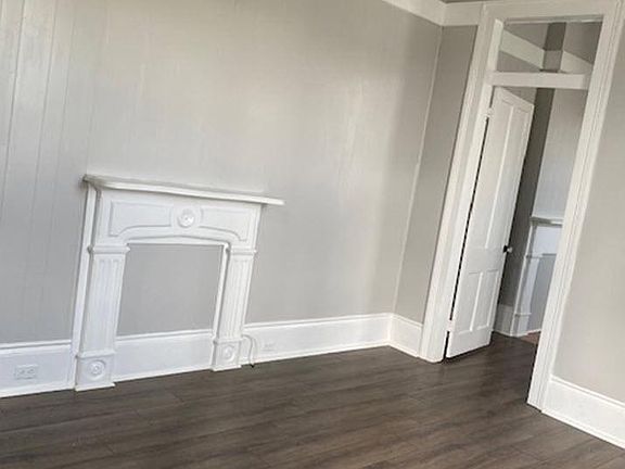 5th image of 1909 Lapeyrouse St #1909