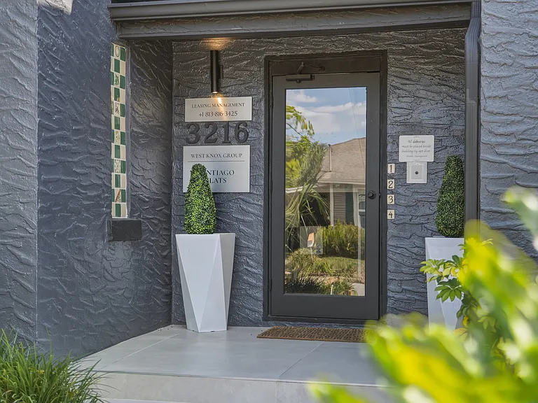 3218 W Santiago St — Photo 21