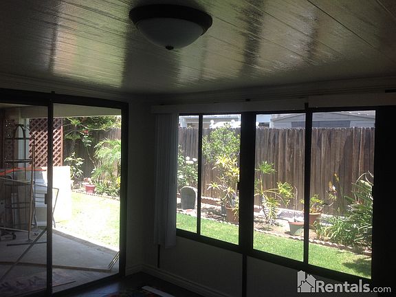5th image of 190 N Solomon Dr