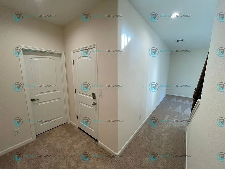 925 W End St — Photo 13