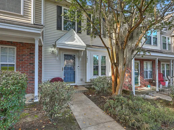 7921 Shadow Oak Dr, North Charleston, SC 29406