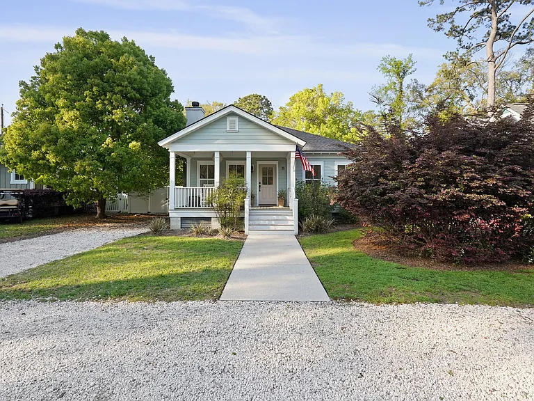15 Government Rd — Photo 40