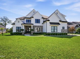 112 Grey Bridge Ct, Perrysburg, OH 43551