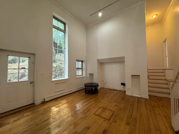 3401 Riverdale Avenue image 2 of 8