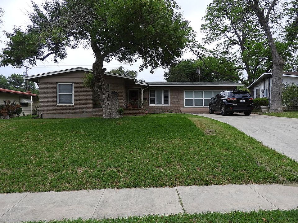 1st image of 206 Fennel Dr