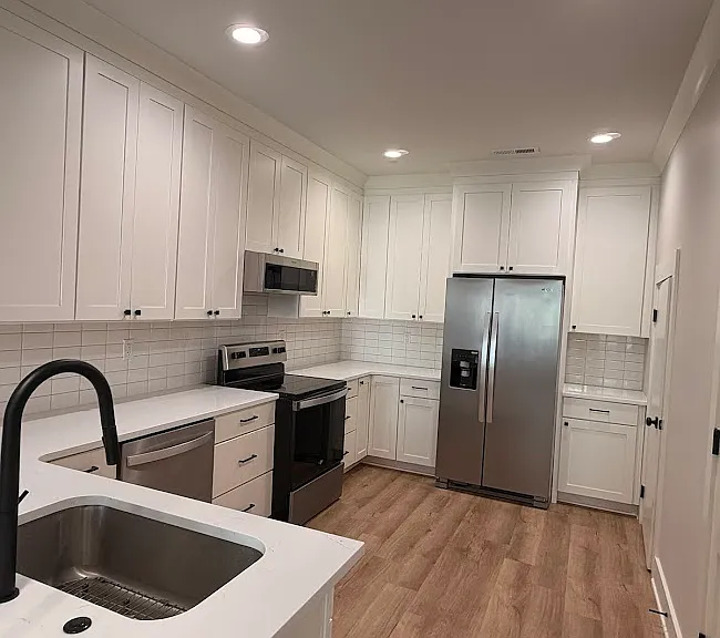 13 Vine St NE #13 — Photo 8