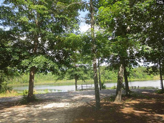 3rd image of 132 Shore Dr