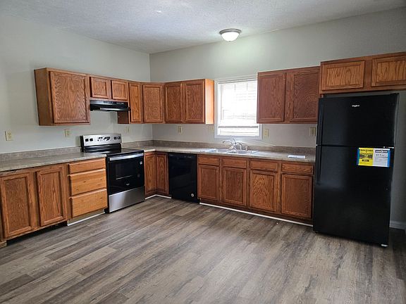 5th image of 2168 Market Garden Ln
