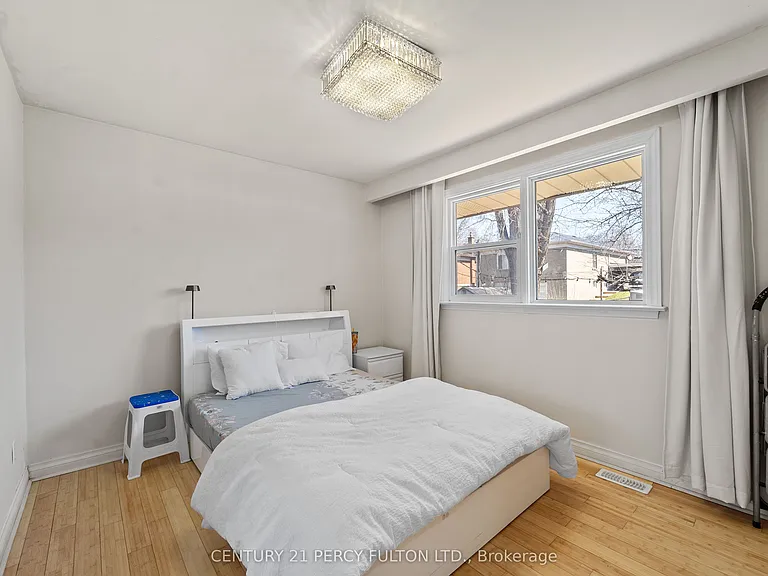 826 Brimorton Dr — Photo 12