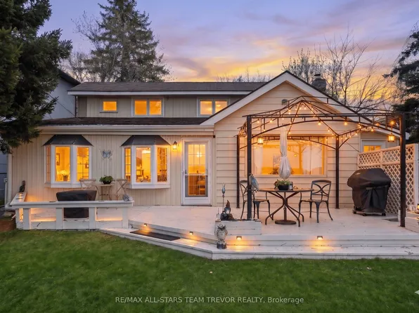 263 Pleasant Blvd, Georgina, ON L4P 2S7