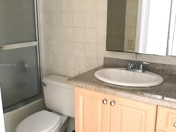 1900 Meridian Ave APT 303, Miami Beach, FL 33139