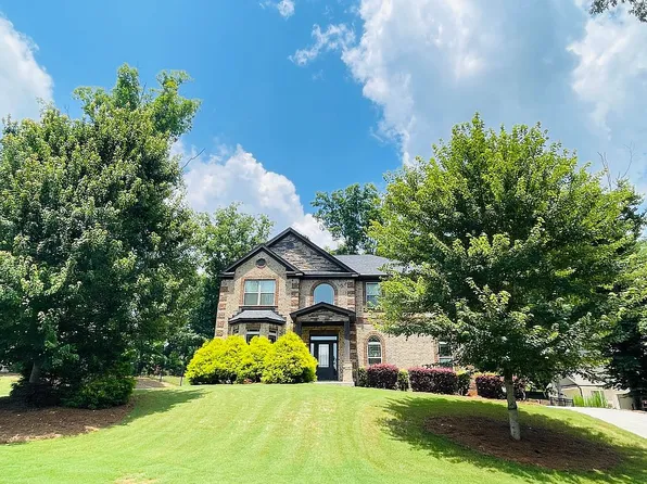 1140 Riverhill Dr, Bishop, GA 30621