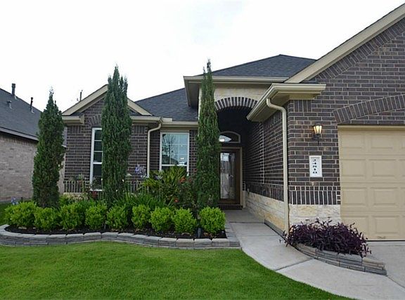 2nd image of 24810 Colonial Maple Dr