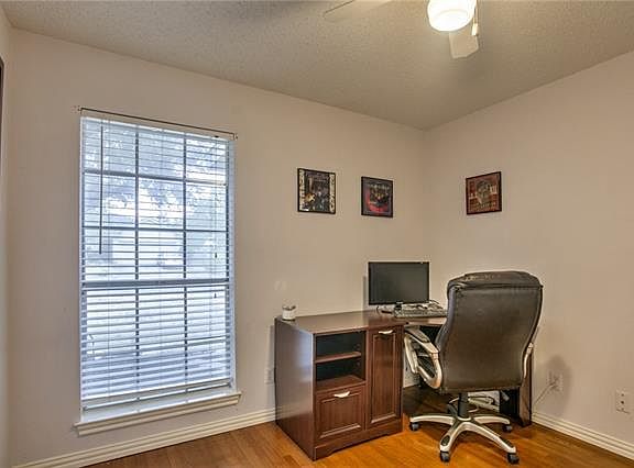 3rd image of 2203 Larston Ln