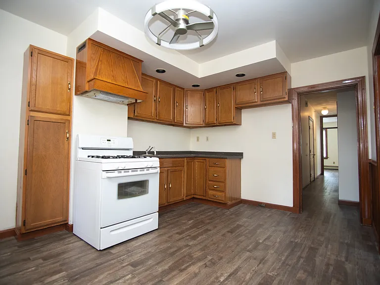 2 Lynnville Ter #2 — Photo 13