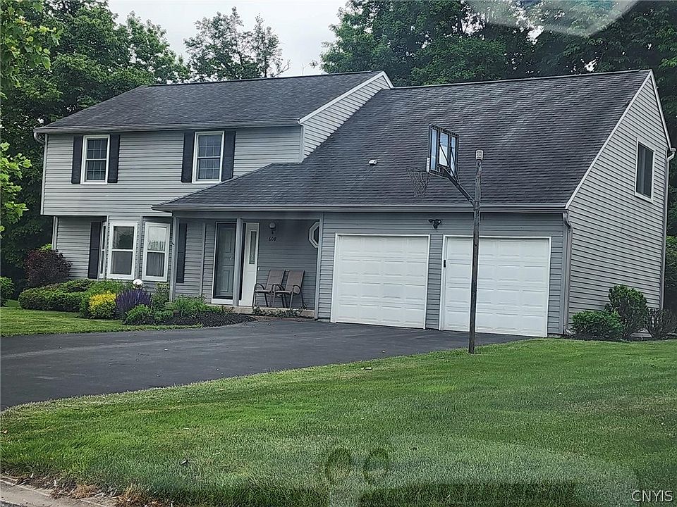 1st image of 608 Mallard Dr