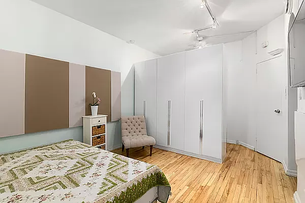 Rented by Oxford Property Group | media 19