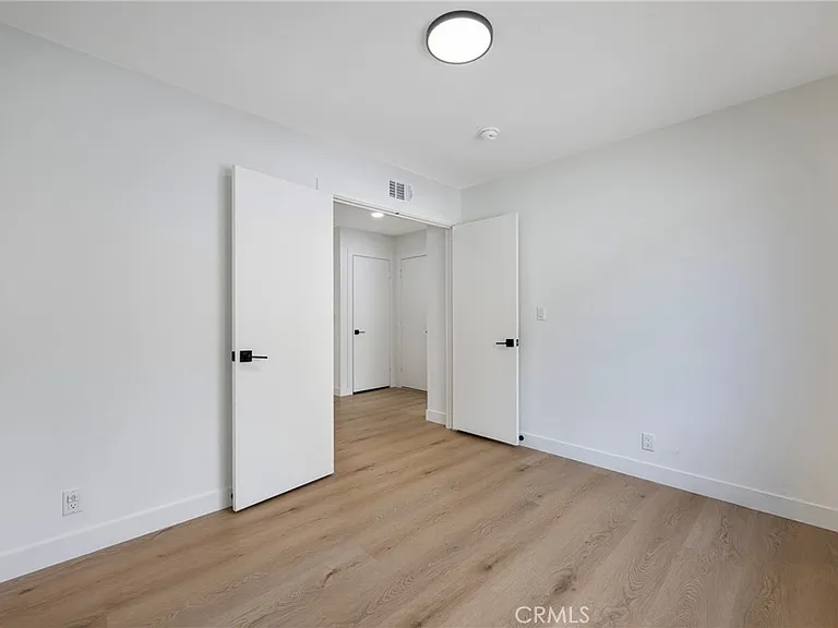 5402 Jefferson St — Photo 44