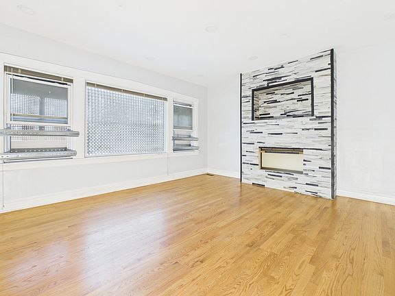5th image of 7826 S Paxton Ave