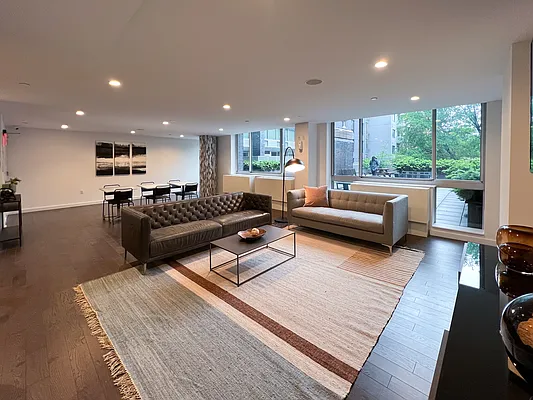 Rented by Kahen Properties | media 12