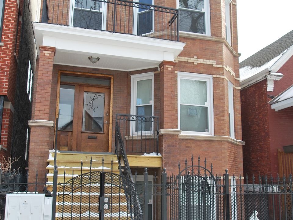 1st image of 871 N Francisco Ave #2