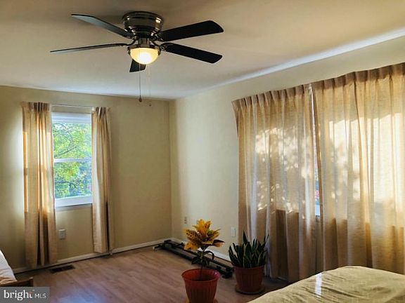 2nd image of 4819 Ponderosa Dr