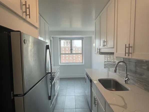 (undisclosed Address), Fresh Meadows, NY 11365