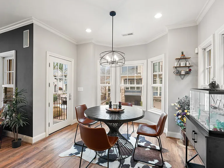 160 Park Pointe Cir #NA — Photo 19