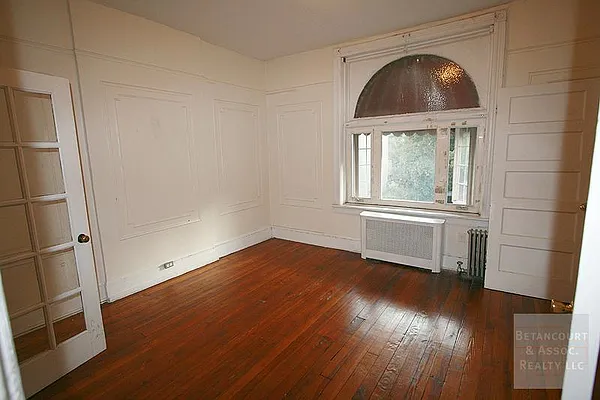 Rented by Dwell Residential Inc | media 9