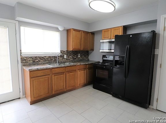 4th image of 5314 Shadow Lake Dr