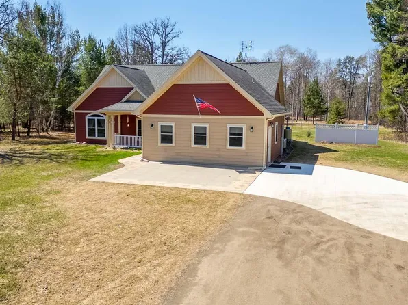 4511 Vermilion Trl, Gilbert, MN 55741