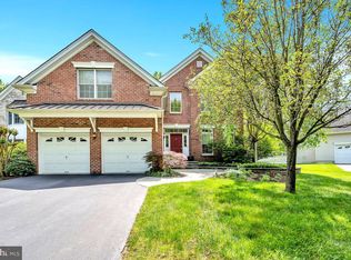 4 Juliet Ct, Princeton, NJ 08540