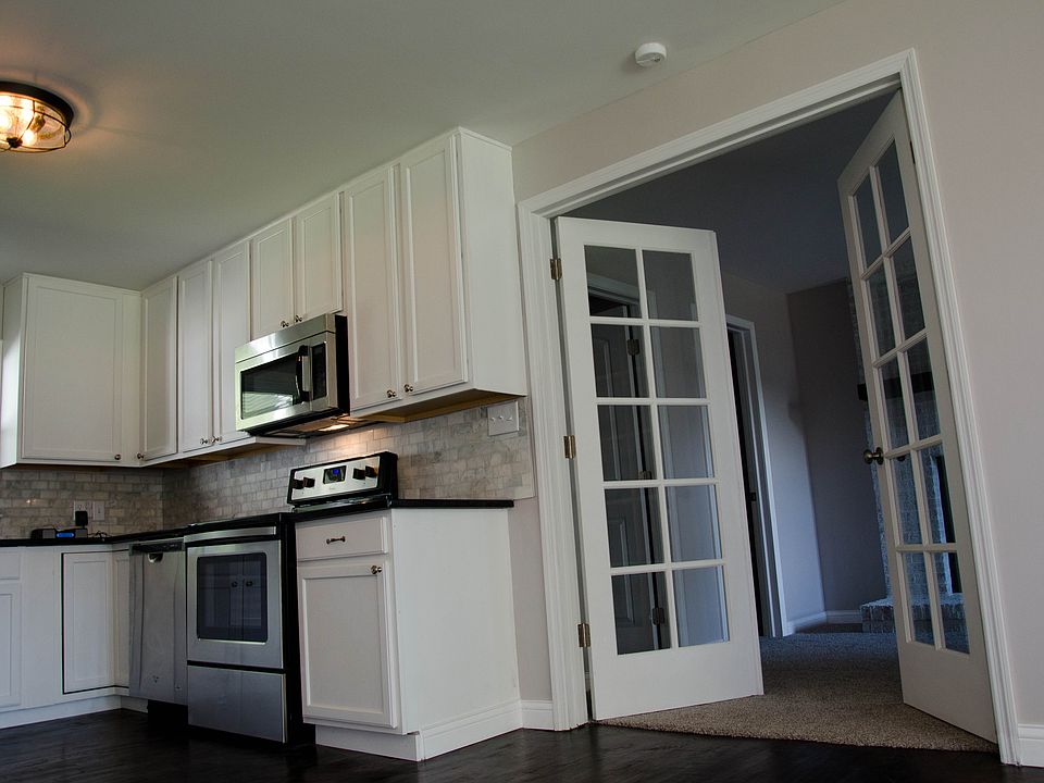 1st image of 30 Weidner Ln