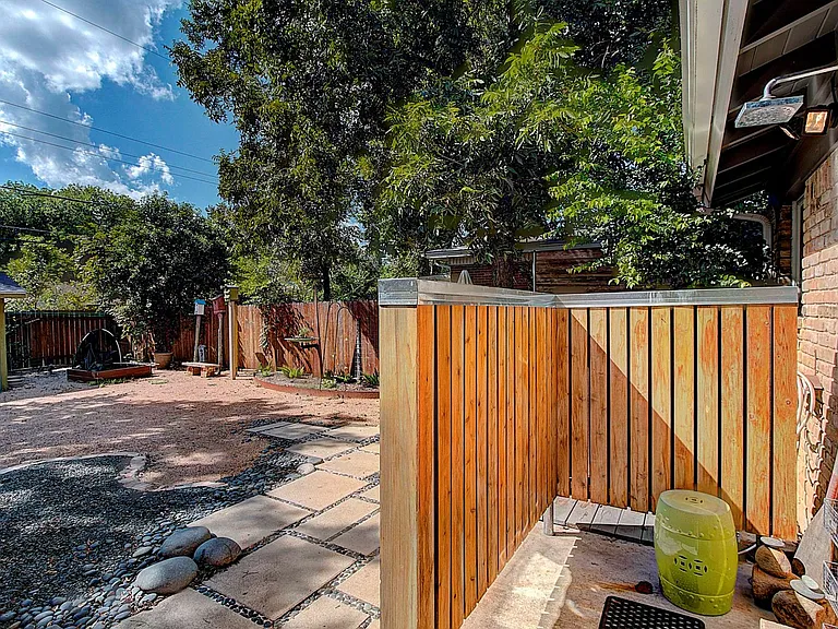 5500 Westminster Drive — Photo 27