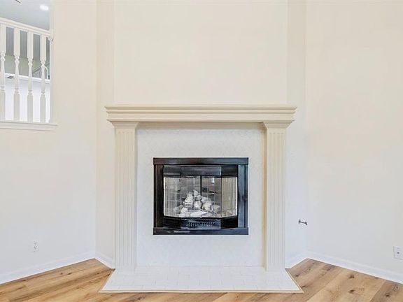 4th image of 11425 S Northwood Cir