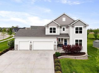 224 Farmstead Dr, Slinger, WI 53086