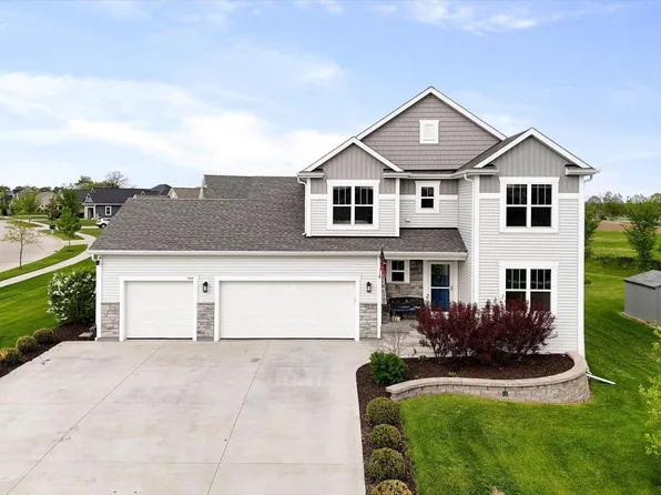 224 Farmstead DRIVE, Slinger, WI 53086