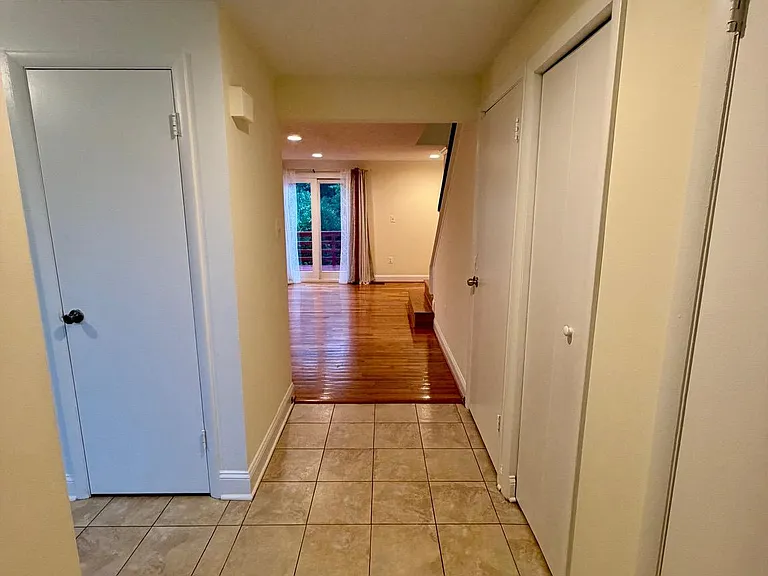 23 Ivy Oak Ct — Photo 3