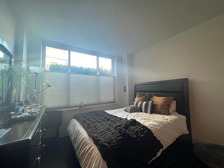1100 Maxwell Ln #424 — Photo 4