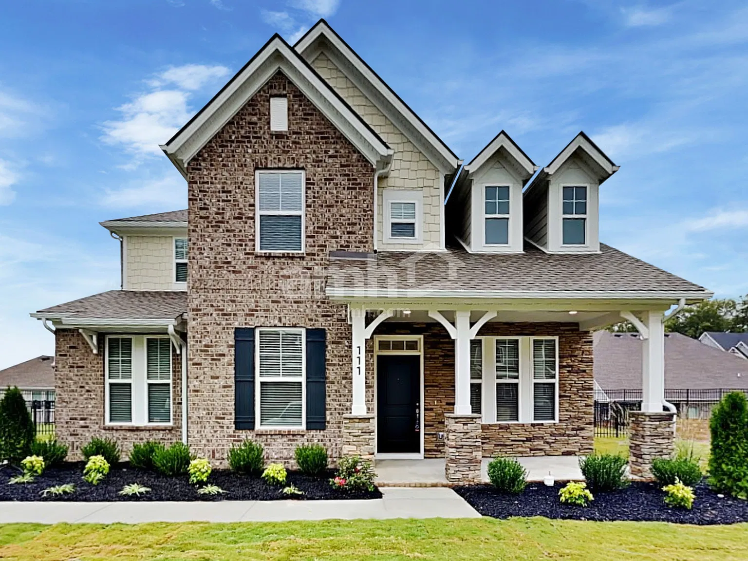 4 bed, 2.5 bath, 2330 sqft, $3,230 — Photo 1