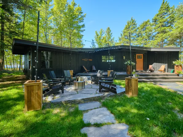 4282 W Fox Farm Rd, Manistee, MI 49660